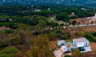 Villa Laurea | OM28 Architects